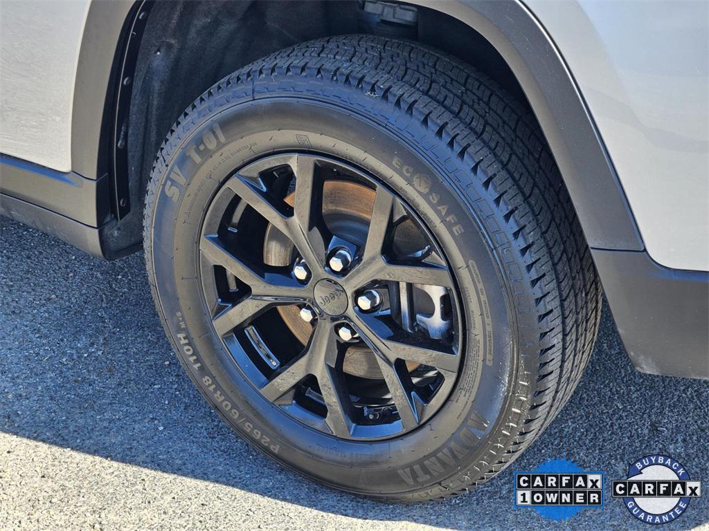 used 2024 Jeep Grand Cherokee L car, priced at $29,799