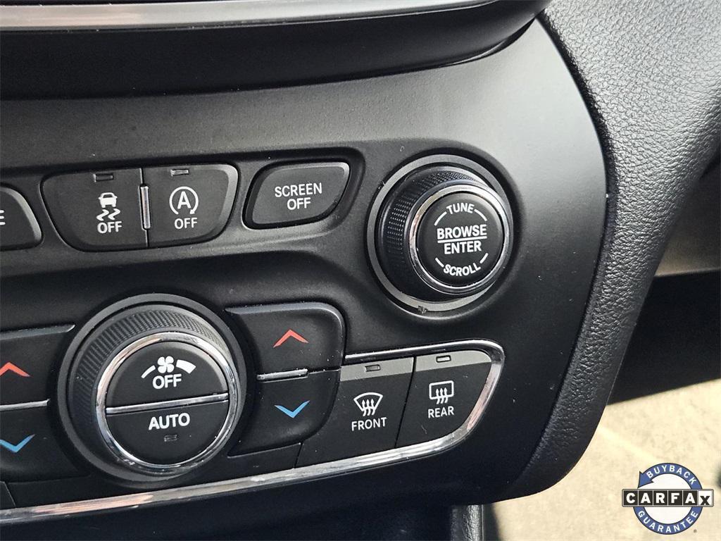 used 2020 Jeep Cherokee car, priced at $18,599
