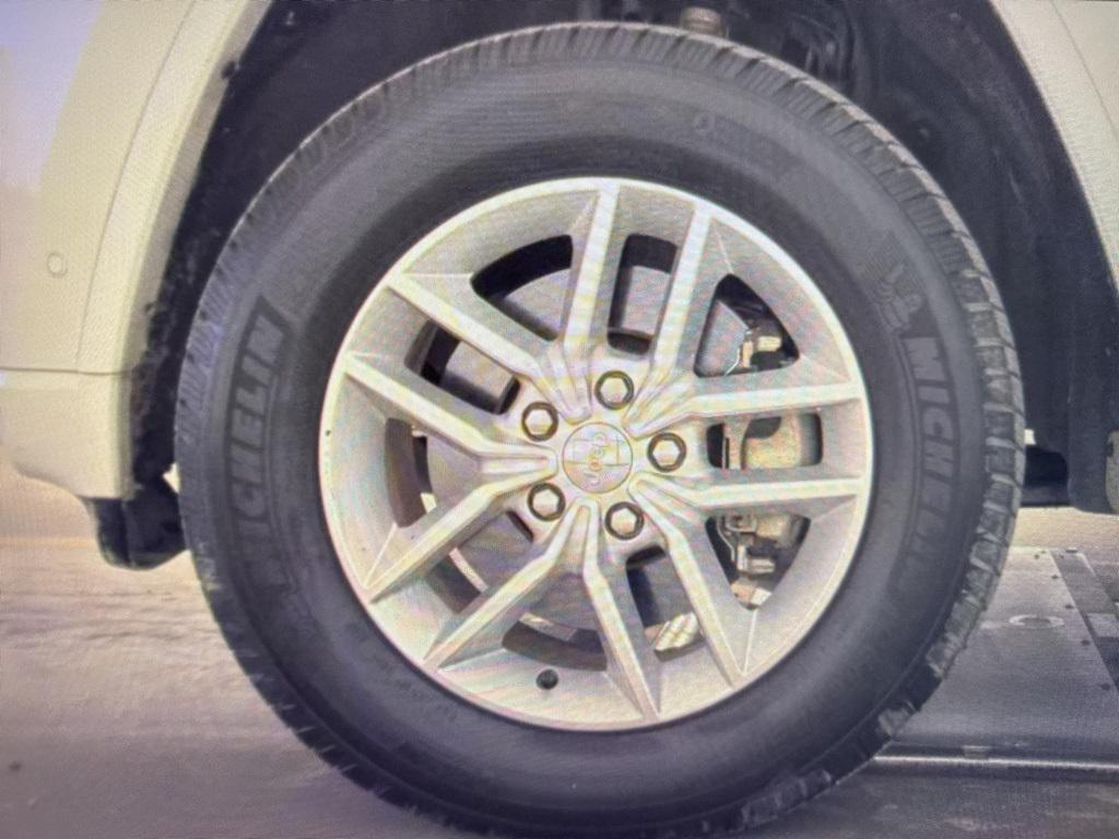 used 2018 Jeep Grand Cherokee car, priced at $20,990