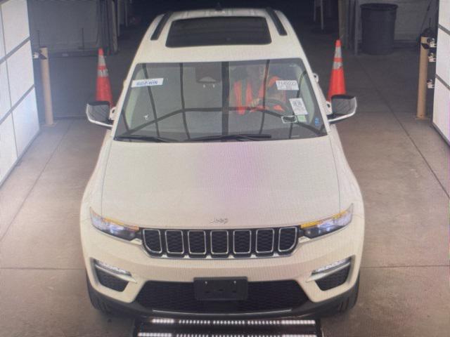 used 2022 Jeep Grand Cherokee car, priced at $29,990