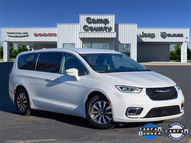 used 2022 Chrysler Pacifica Hybrid car, priced at $18,499