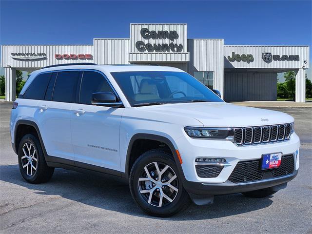 new 2025 Jeep Grand Cherokee car, priced at $47,121