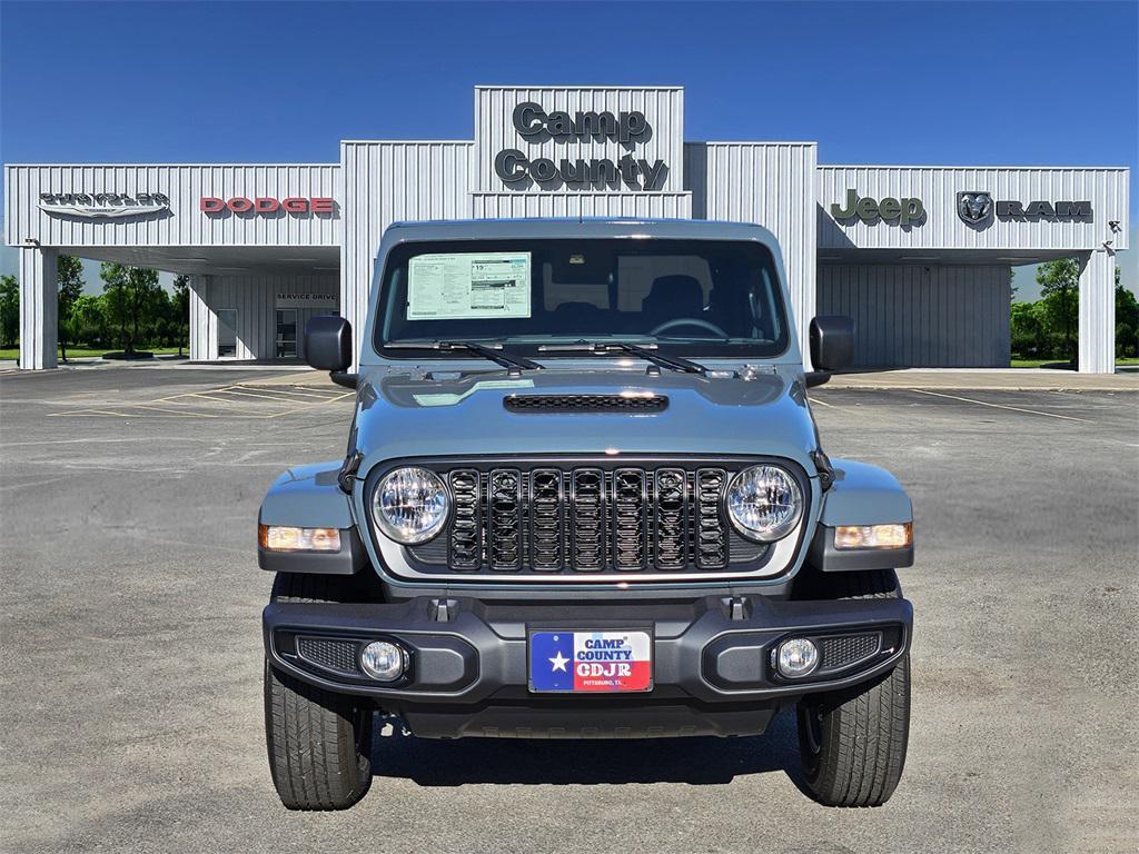 new 2025 Jeep Gladiator car, priced at $41,990
