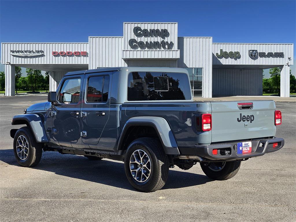new 2025 Jeep Gladiator car, priced at $41,990