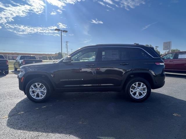 new 2023 Jeep Grand Cherokee car, priced at $37,999