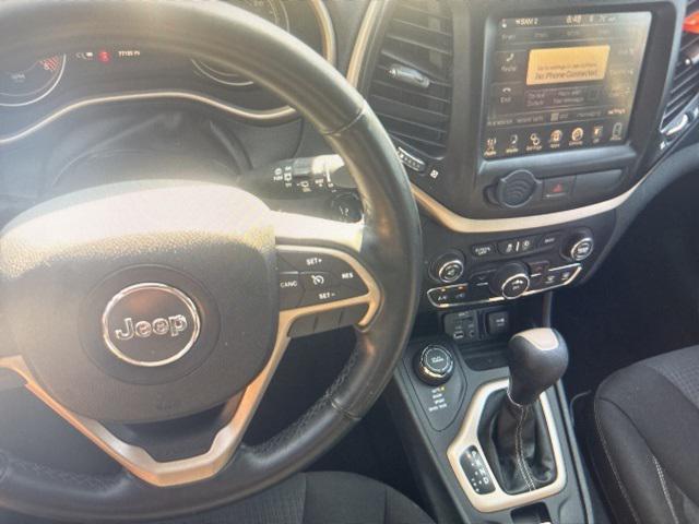 used 2015 Jeep Cherokee car, priced at $12,993