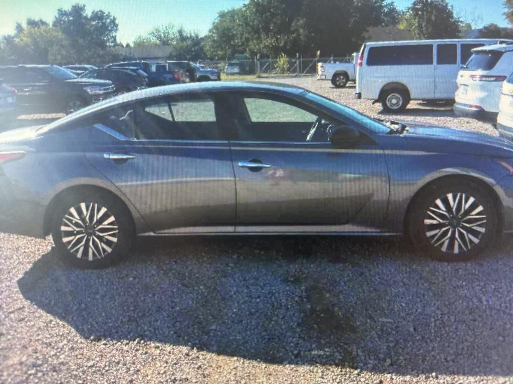 used 2024 Nissan Altima car, priced at $21,990