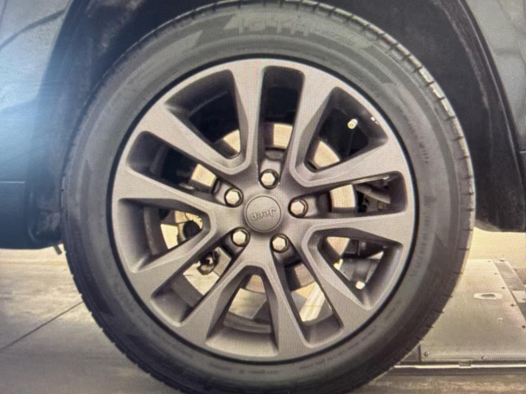 used 2019 Jeep Grand Cherokee car, priced at $24,691