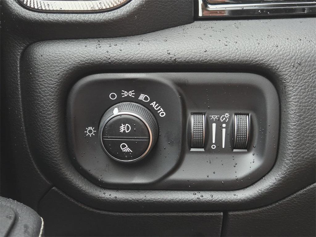 new 2026 Ram 1500 car, priced at $59,990