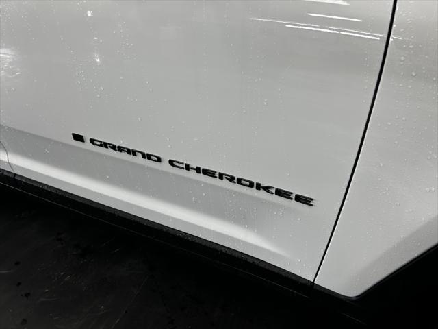 new 2024 Jeep Grand Cherokee car, priced at $44,773