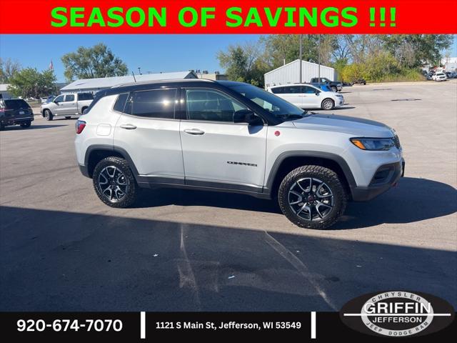 new 2025 Jeep Compass car, priced at $38,972