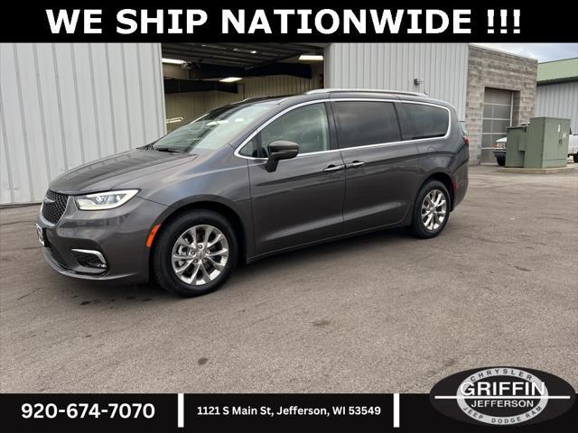 used 2021 Chrysler Pacifica car, priced at $30,447