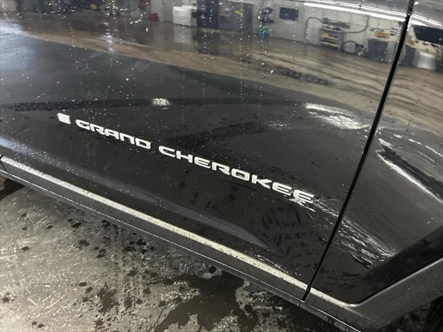 new 2024 Jeep Grand Cherokee car, priced at $52,274