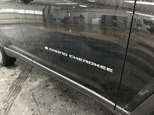 new 2024 Jeep Grand Cherokee L car, priced at $51,824