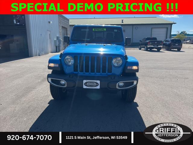 new 2023 Jeep Gladiator car, priced at $40,999