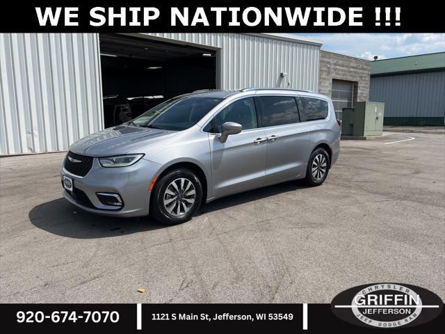 used 2021 Chrysler Pacifica car, priced at $26,995