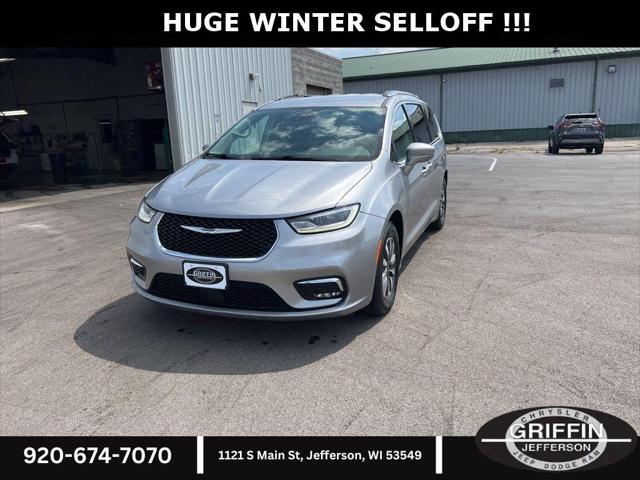 used 2021 Chrysler Pacifica car, priced at $26,995