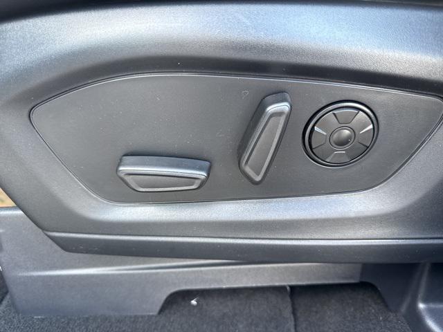 new 2025 Ford Explorer car, priced at $60,069