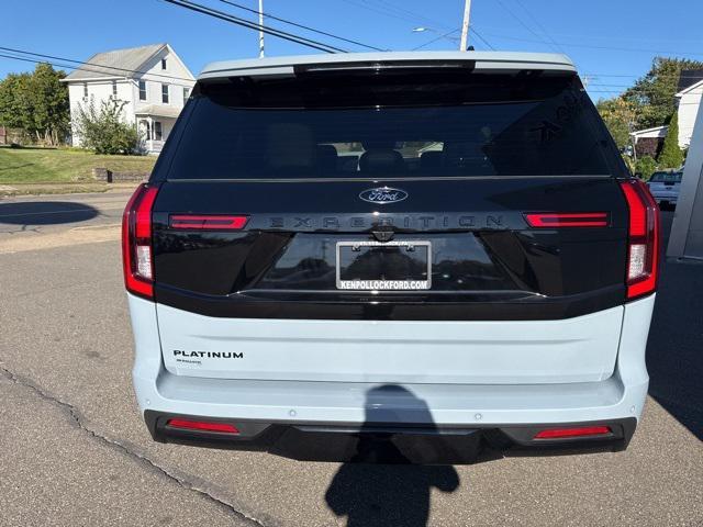 new 2025 Ford Expedition car, priced at $84,037