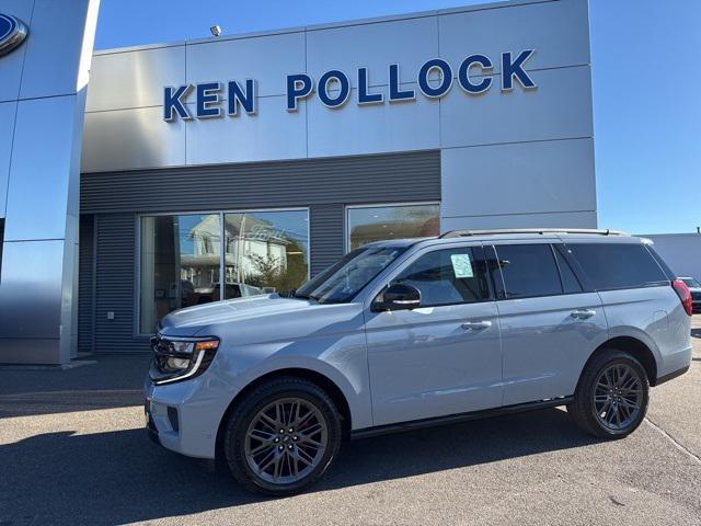 new 2025 Ford Expedition car, priced at $84,037