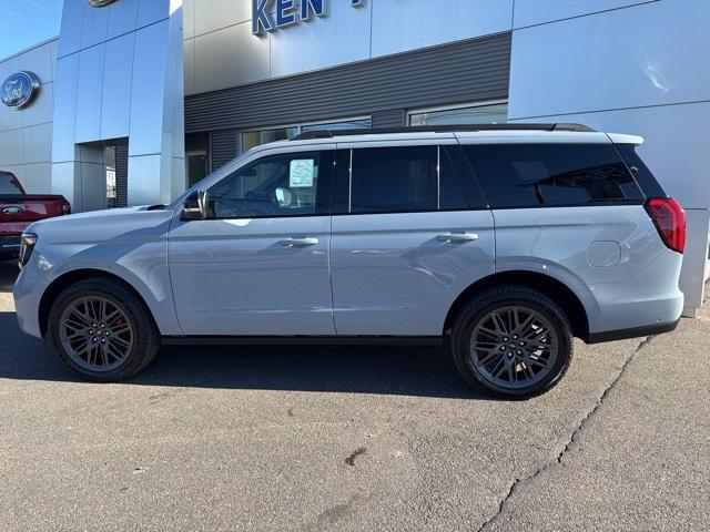 new 2025 Ford Expedition car, priced at $84,037