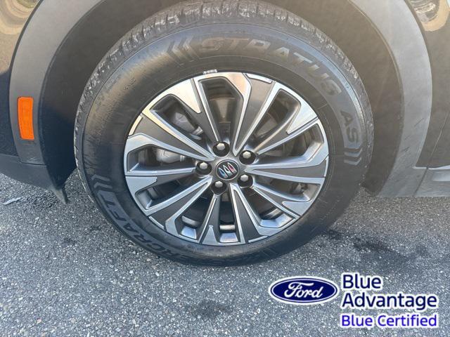 used 2024 Buick Envision car, priced at $25,004