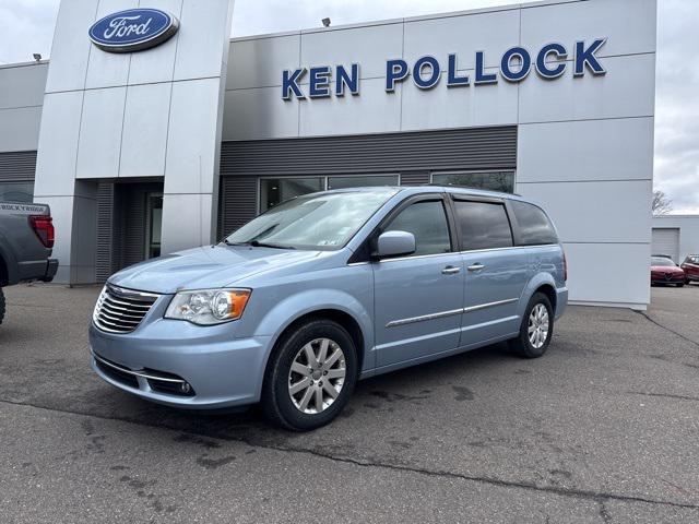 used 2016 Chrysler Town & Country car, priced at $10,029