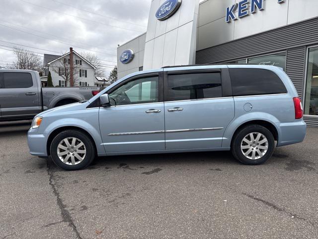 used 2016 Chrysler Town & Country car, priced at $10,029