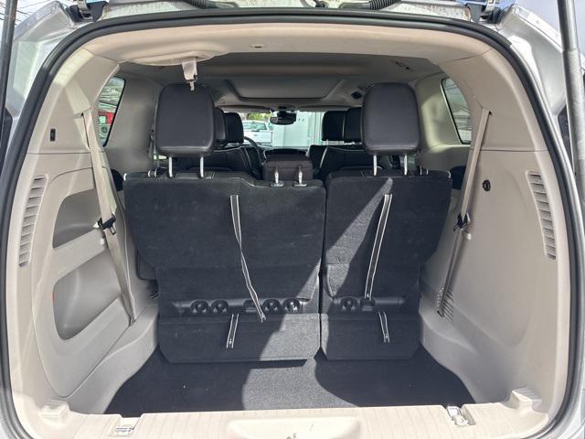 used 2023 Chrysler Pacifica car, priced at $27,500