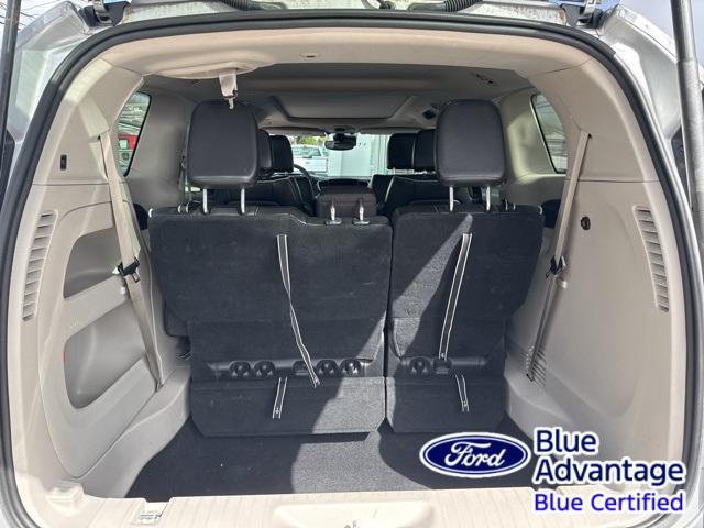 used 2023 Chrysler Pacifica car, priced at $27,916
