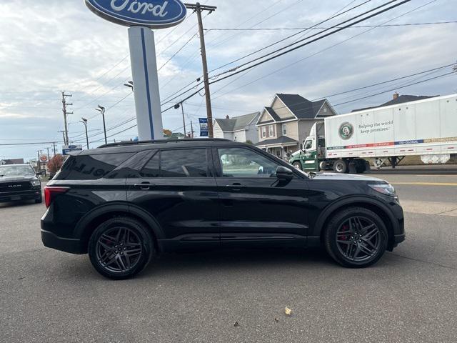 new 2025 Ford Explorer car, priced at $59,995