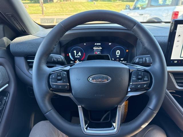 new 2025 Ford Explorer car, priced at $59,800