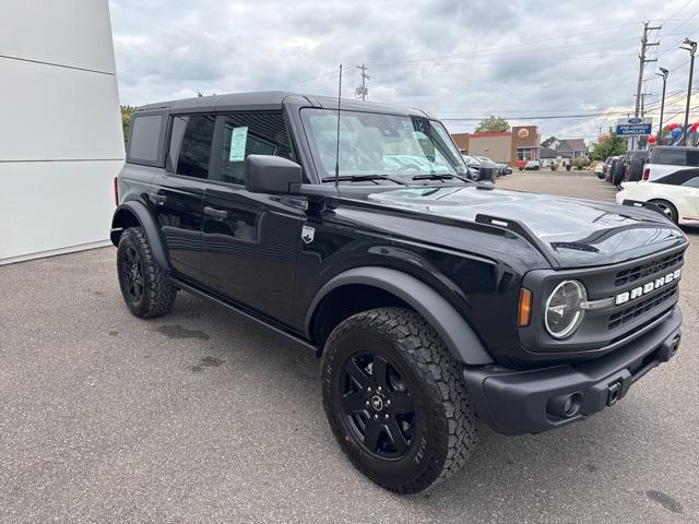 new 2025 Ford Bronco car, priced at $51,178