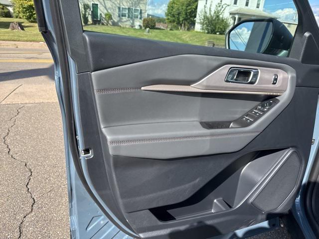 new 2025 Ford Explorer car, priced at $42,323