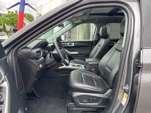 used 2022 Ford Explorer car, priced at $32,165