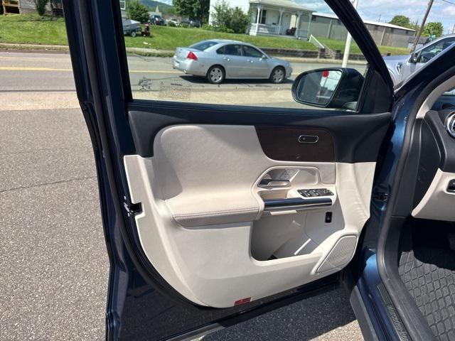 used 2022 Mercedes-Benz GLA 250 car, priced at $26,172