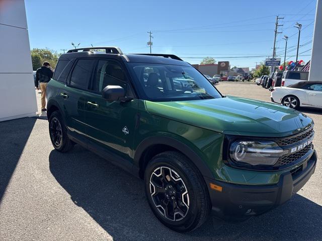 new 2025 Ford Bronco Sport car, priced at $39,283