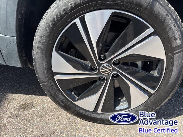 used 2024 Volkswagen Taos car, priced at $23,591