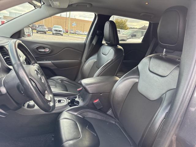 used 2019 Jeep Cherokee car, priced at $18,994