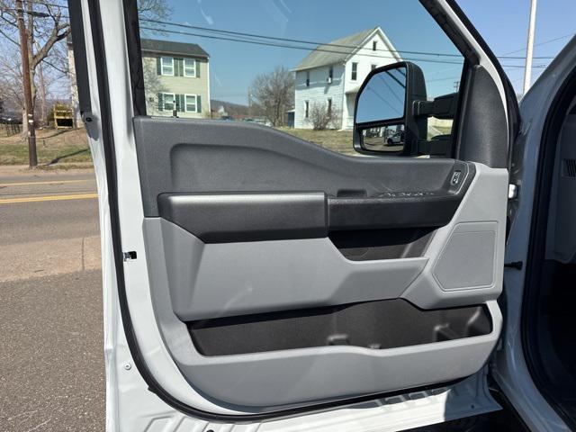 new 2025 Ford F-250 car, priced at $56,870