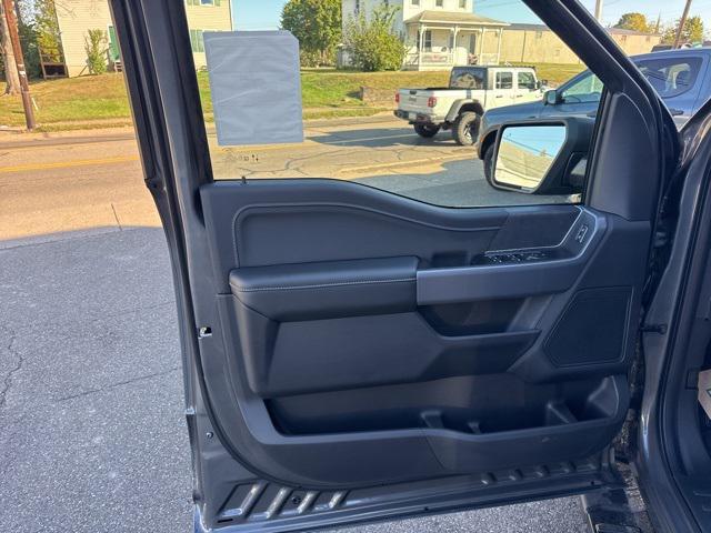 new 2025 Ford F-150 car, priced at $52,379