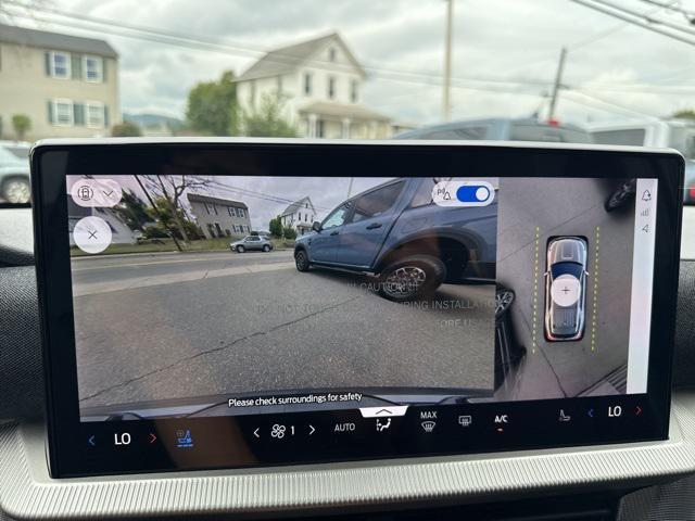 new 2025 Ford Explorer car, priced at $59,322