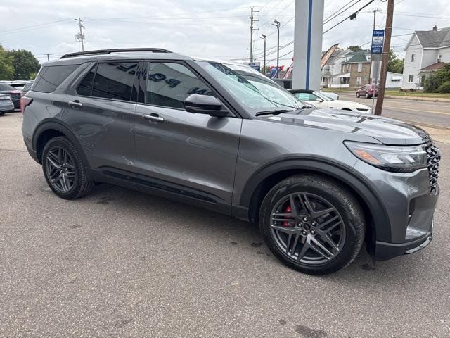 new 2025 Ford Explorer car, priced at $59,322
