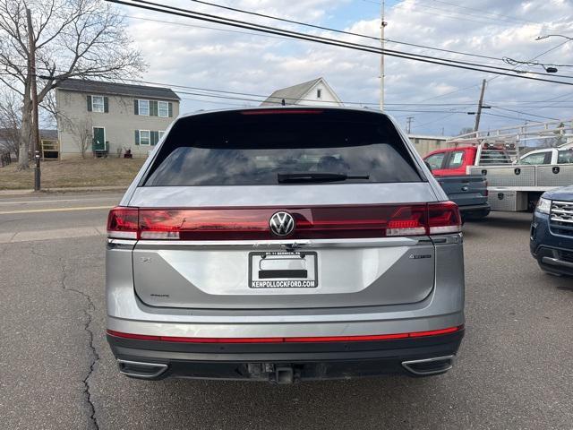 used 2024 Volkswagen Atlas car, priced at $33,114