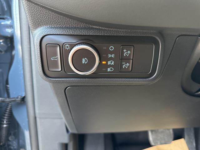 new 2025 Ford Explorer car, priced at $48,616