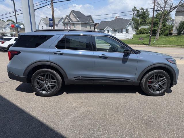 new 2025 Ford Explorer car, priced at $47,347