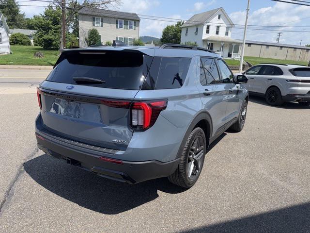 new 2025 Ford Explorer car, priced at $47,347