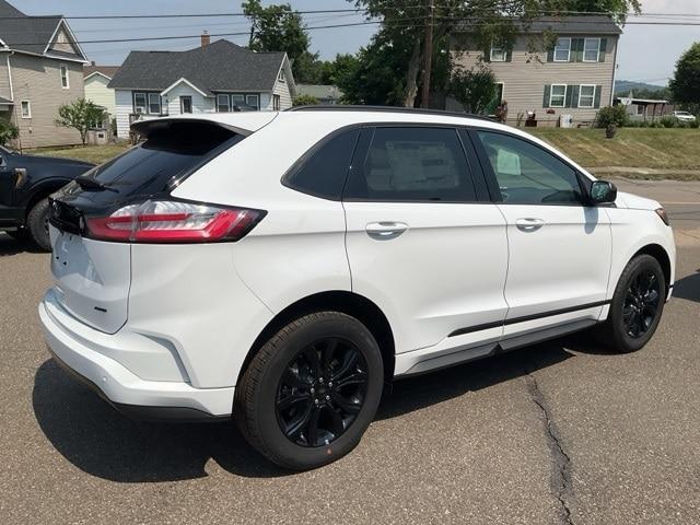 new 2024 Ford Edge car, priced at $33,764