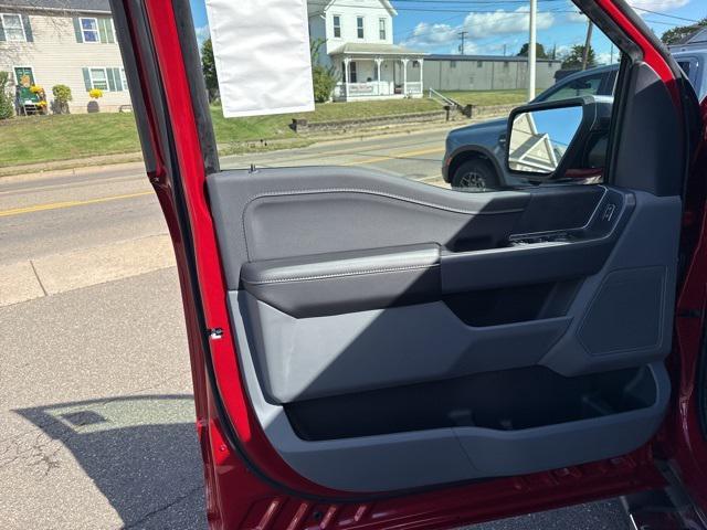 new 2025 Ford F-150 car, priced at $61,539