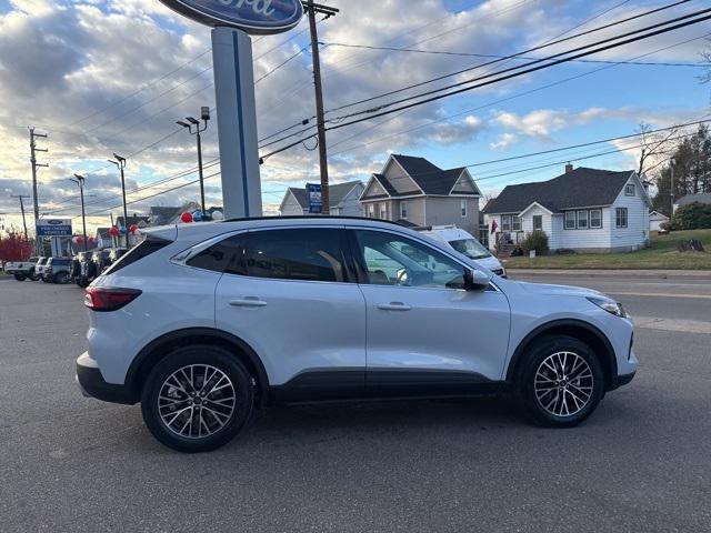 new 2026 Ford Escape PHEV car, priced at $35,173